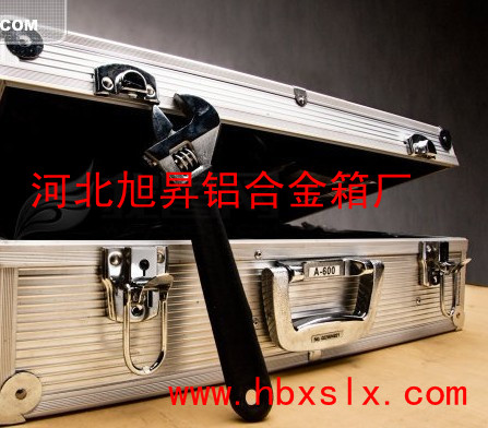 供应江西铝合金工具箱